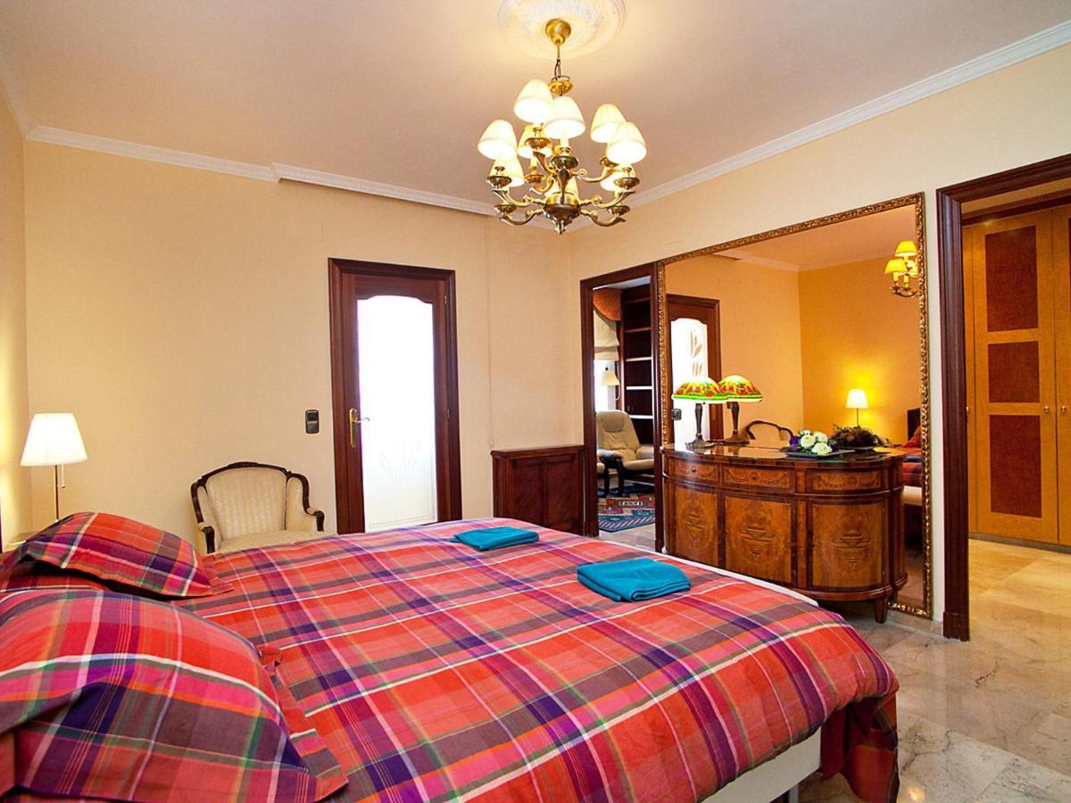 Apartment Pg Gracia - Valencia By Interhome バルセロナ エクステリア 写真
